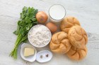 Zutaten für Semmelknödel