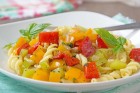Tag 5: Bunte Nudel-Paprika-Pfanne