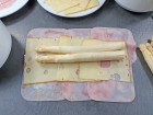 Spargel putzen und salzen