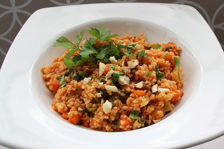 Bulgursalat mit Mandeln