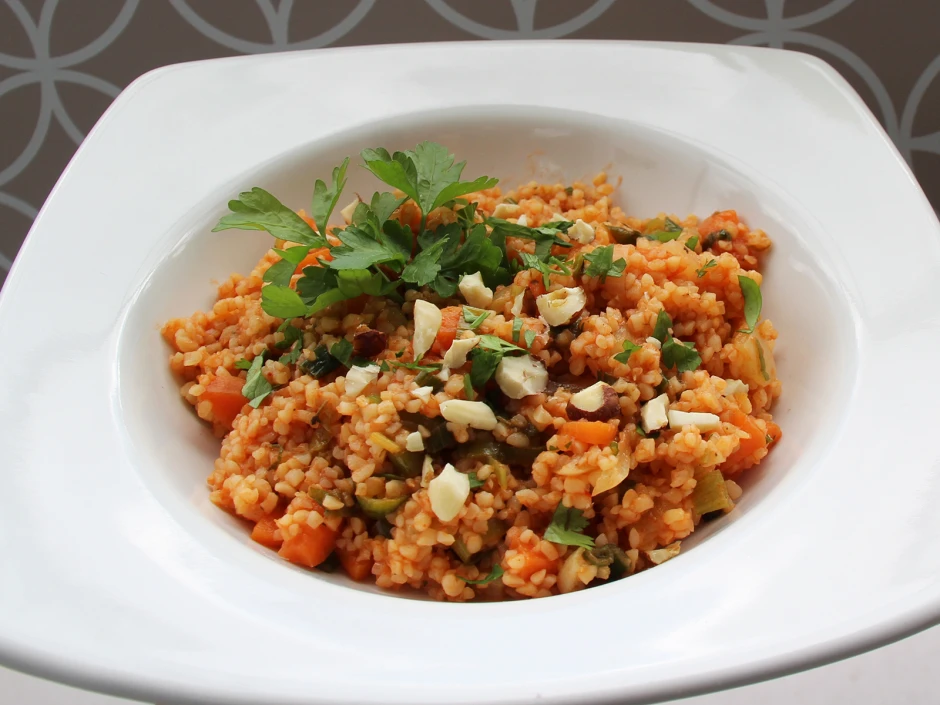 Bulgursalat mit Mandeln