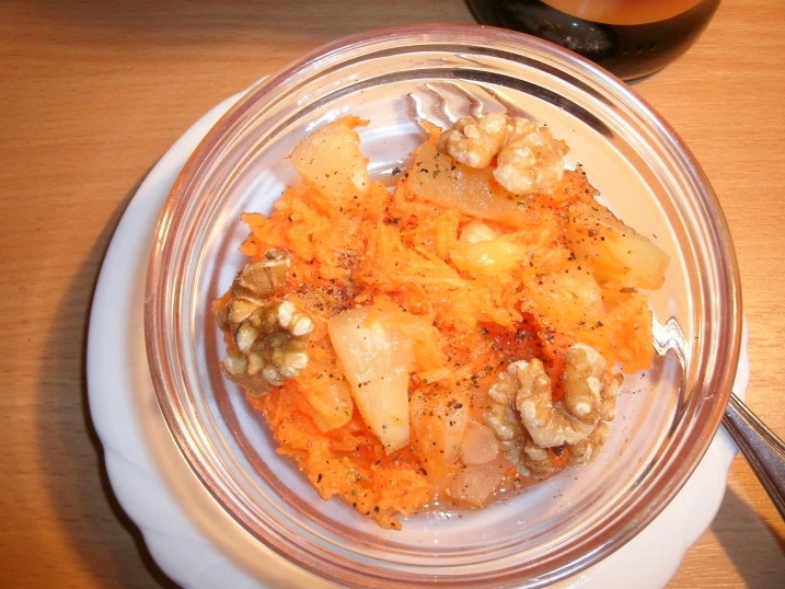 Karotten-Ananas-Salat