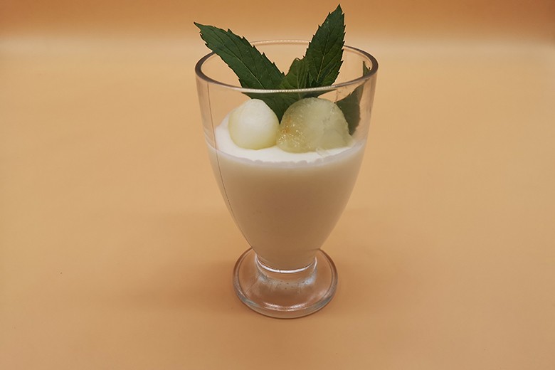 Melonen-Joghurt-Mousse