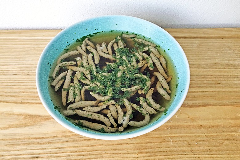 Doppelte Rinderkraftsuppe