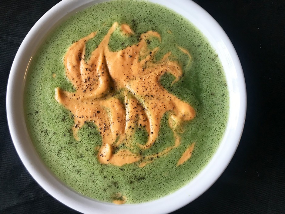 Widkräutersuppe mit Karottenschaum