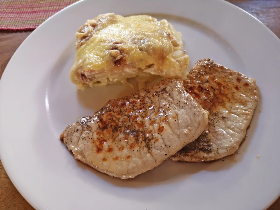 Minutensteaks mit Kohlrabi-Gratin