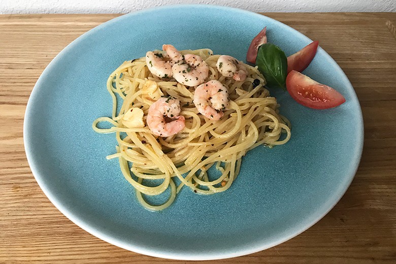 Knoblauchspaghetti mit Kräutergarnelen