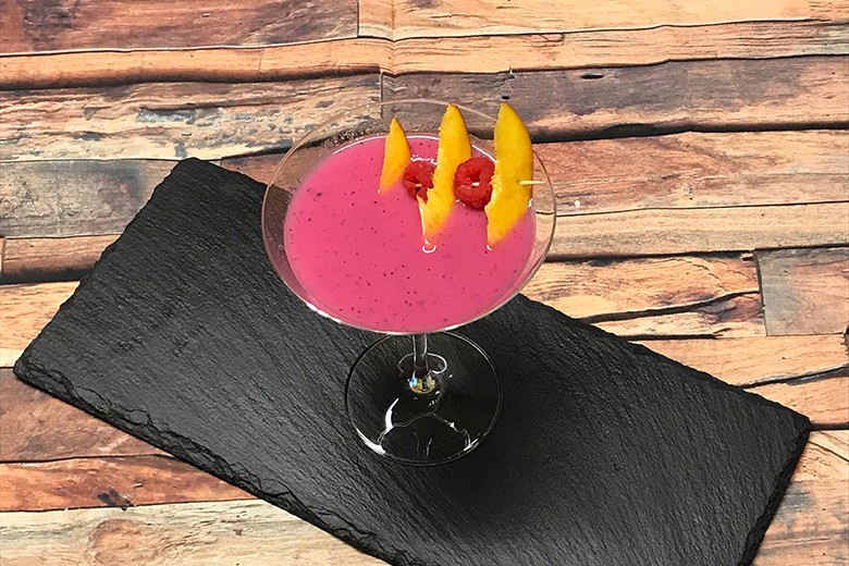 Säuerliche Himbeer-Bananen-Milch