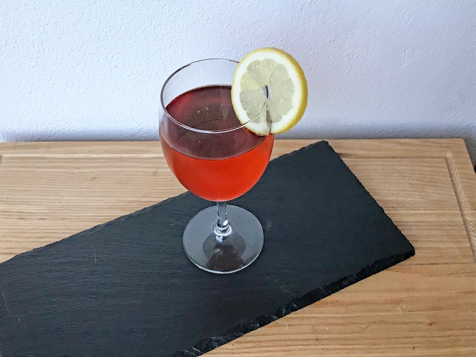 Holler-Granatapfel-Sekt