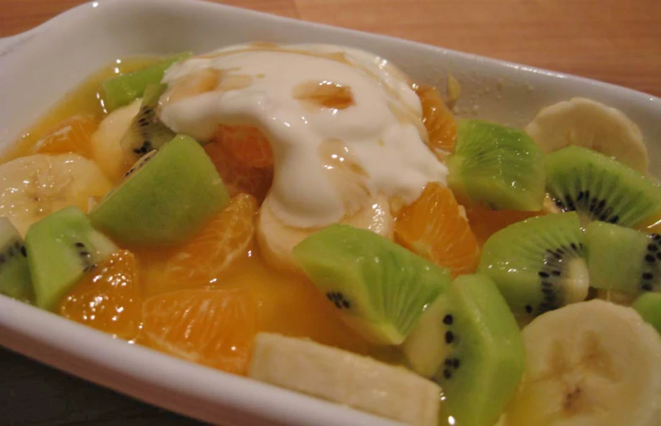 Exotischer Fruchtbecher