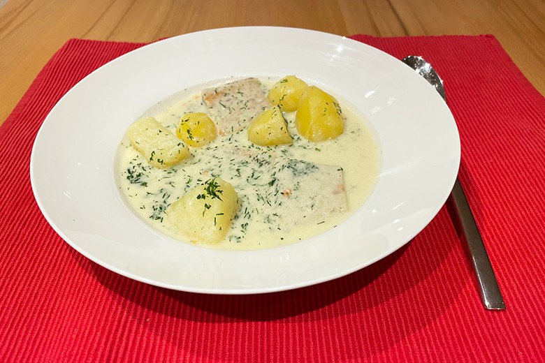 Naturschnitzel vom Huhn mit Sauce