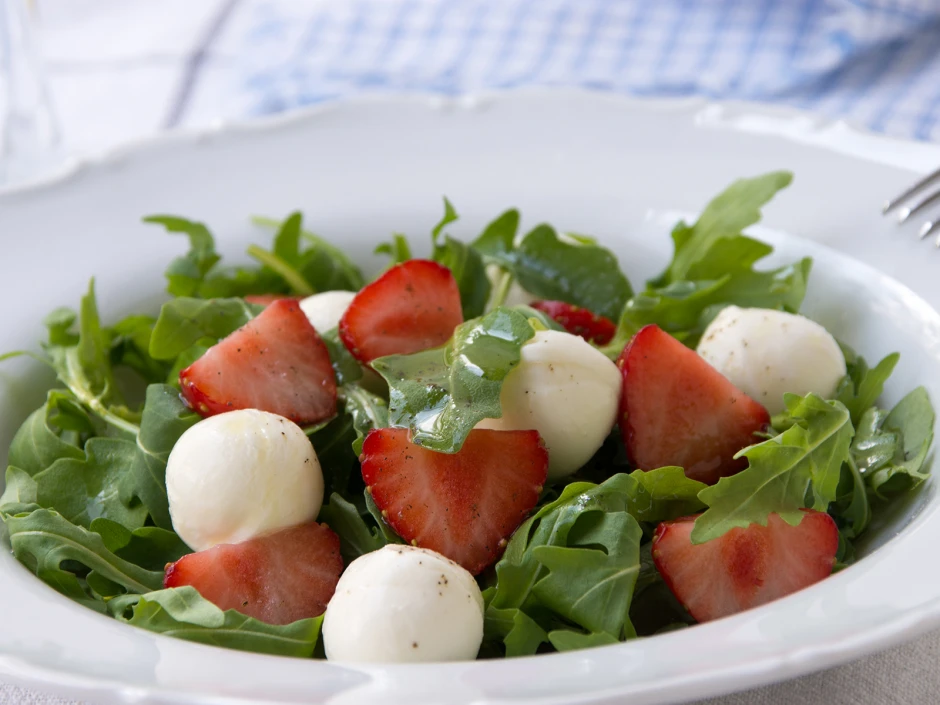 Rucola-Salat mit Erdbeeren