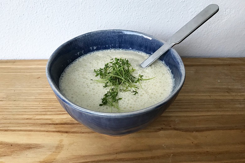 Gurkenkaltschale mit Chili