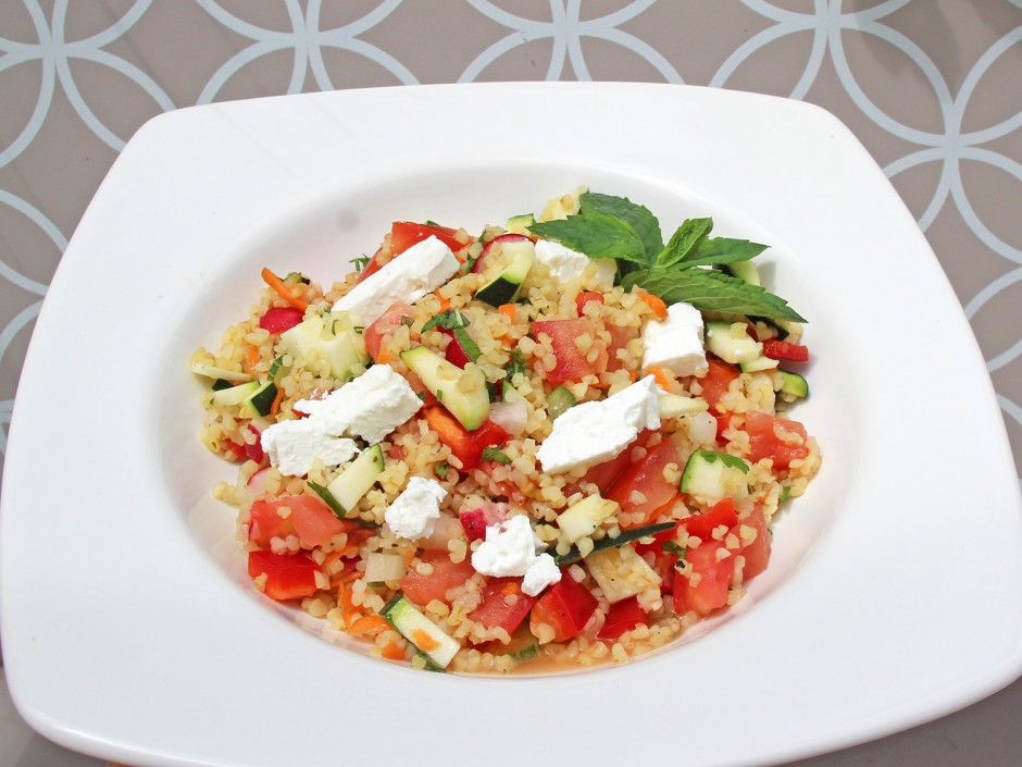 Bulgursalat mit Ziegenkäse