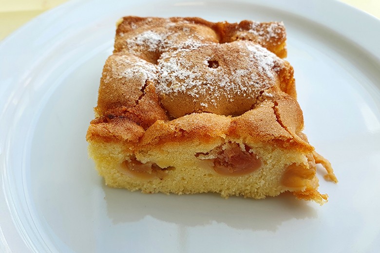 Einfacher Kirschkuchen