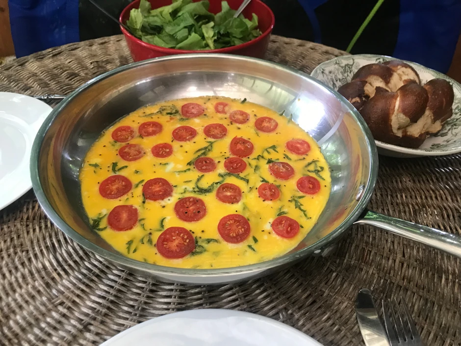 Omelette Rucola-Tomate