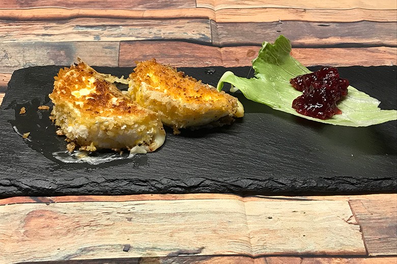 Camembert in Panko-Panade