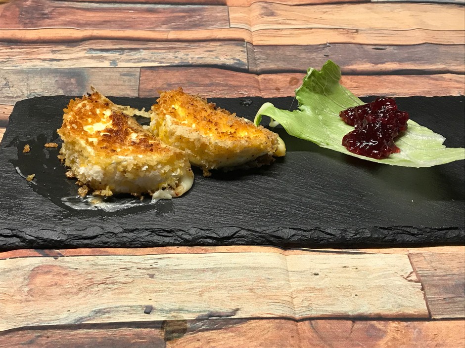 Camembert in Panko-Panade