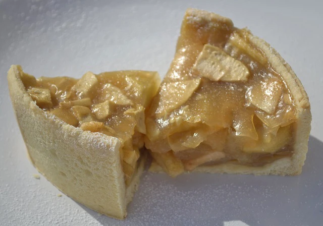 Apfelweincremetorte
