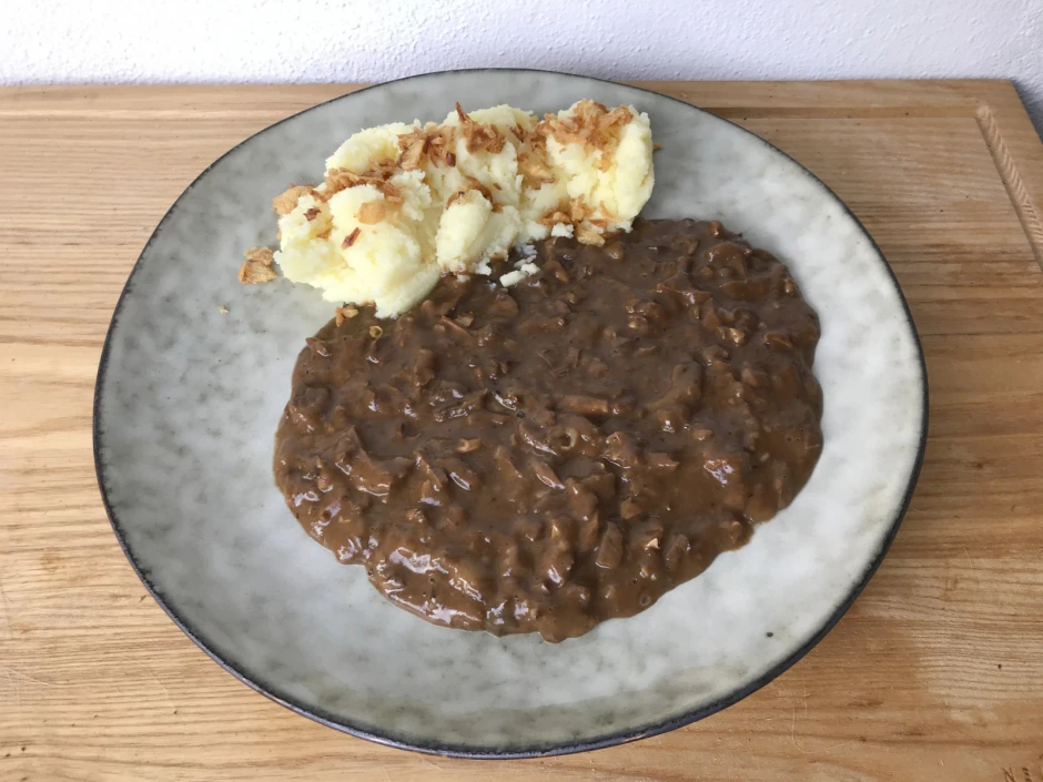 Beuscherl mit Erd&auml;pfelp&uuml;ree