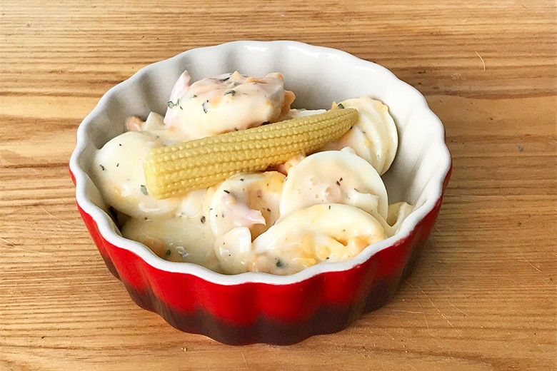 Eiersalat mit Maiskölbchen