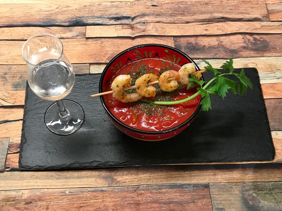 Bloody-Mary-Suppe mit Garnelen