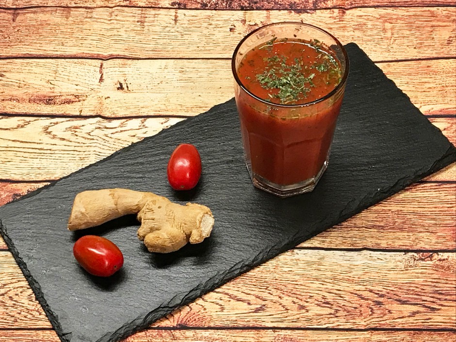 Ingwer-Chrush mit Karottensaft