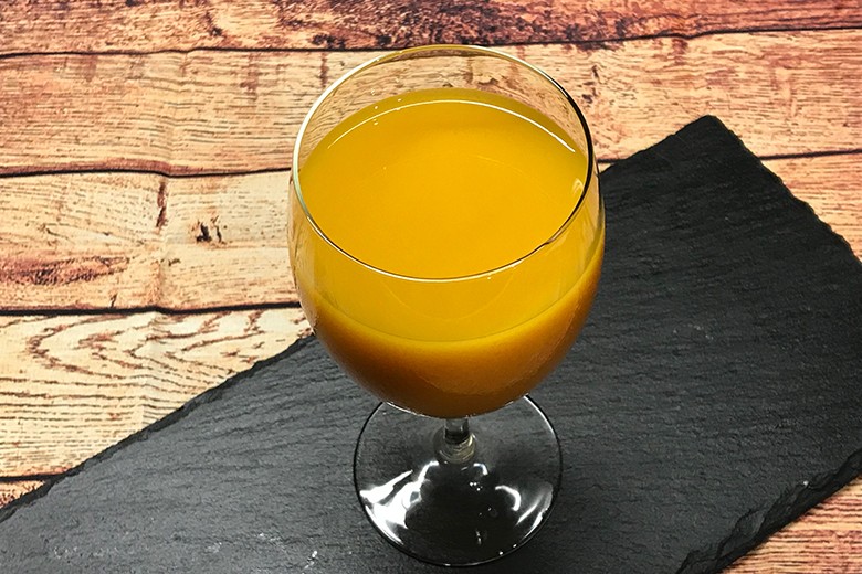 Gelber Früchte-Smoothie
