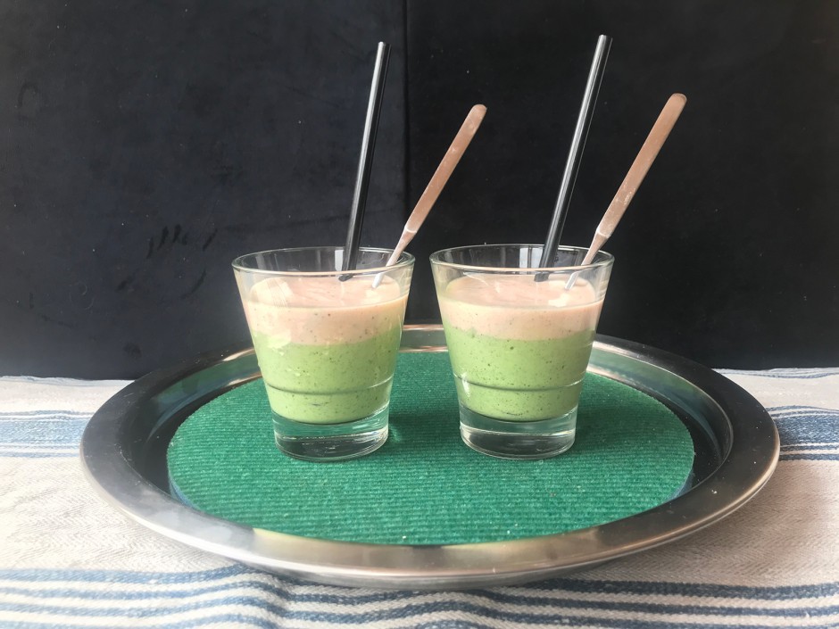 Kräutersmoothie mit Haube