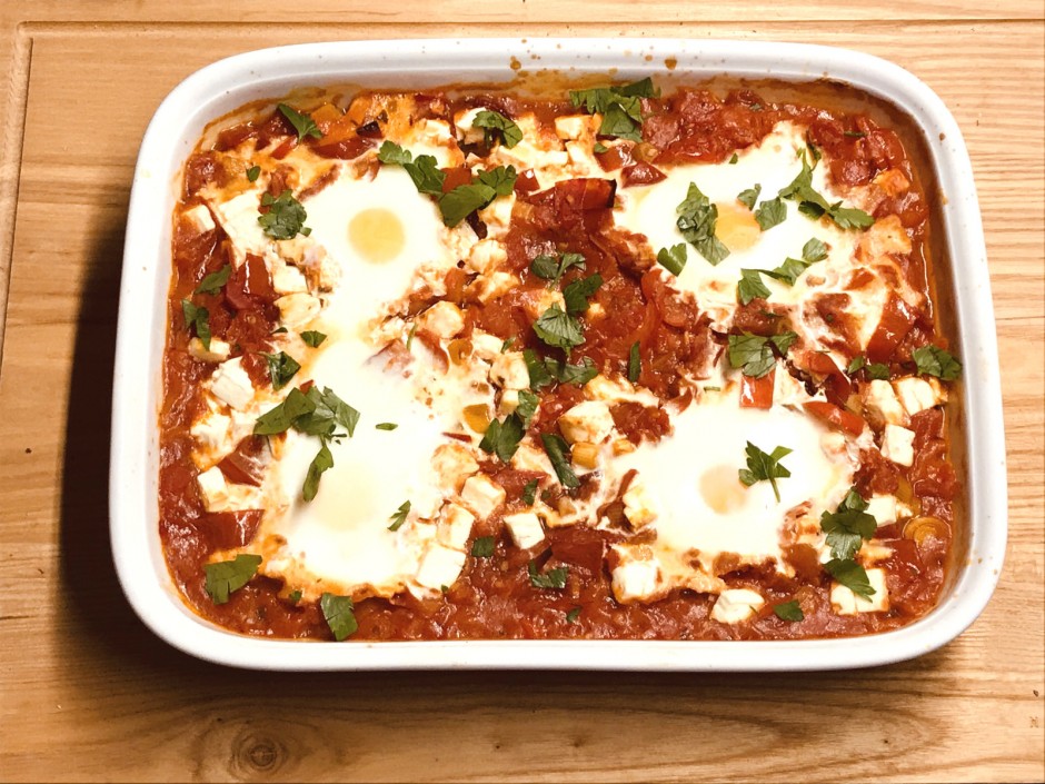 Shakshuka mit Feta und Jalapenos