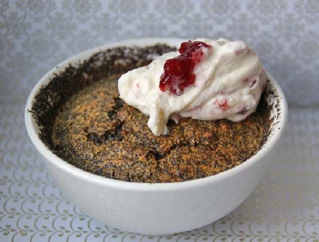Mohnauflauf mit Preiselbeerobers