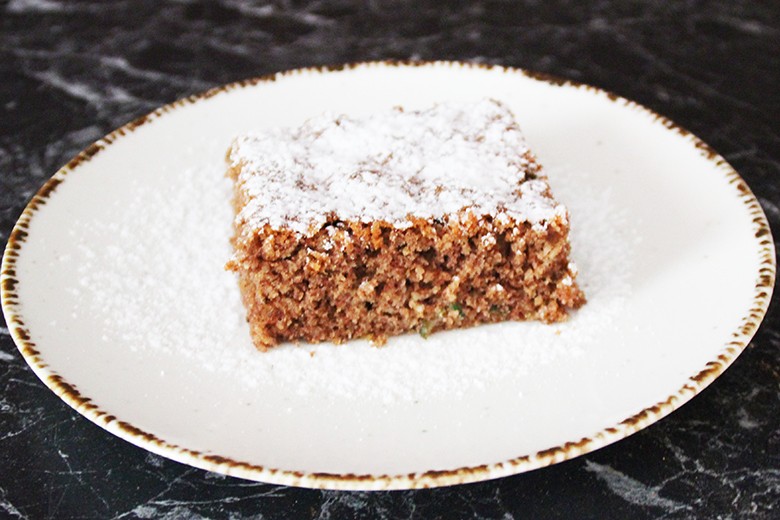 Zucchini-Schoko-Nuss-Kuchen