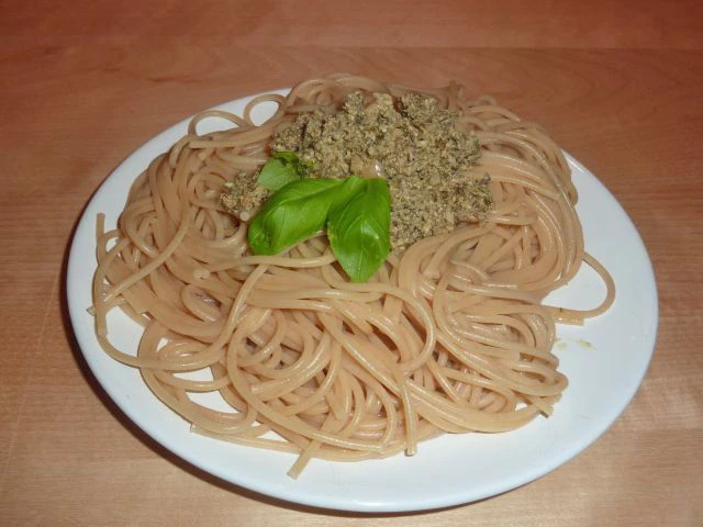 Vollkornnudeln mit Pesto