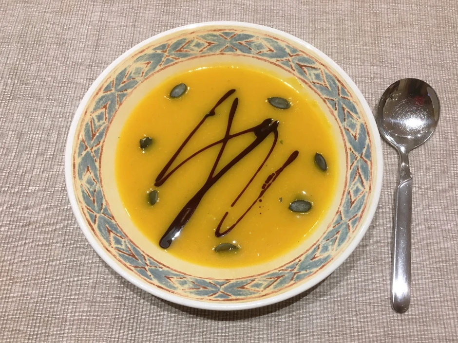 K&uuml;rbissuppe