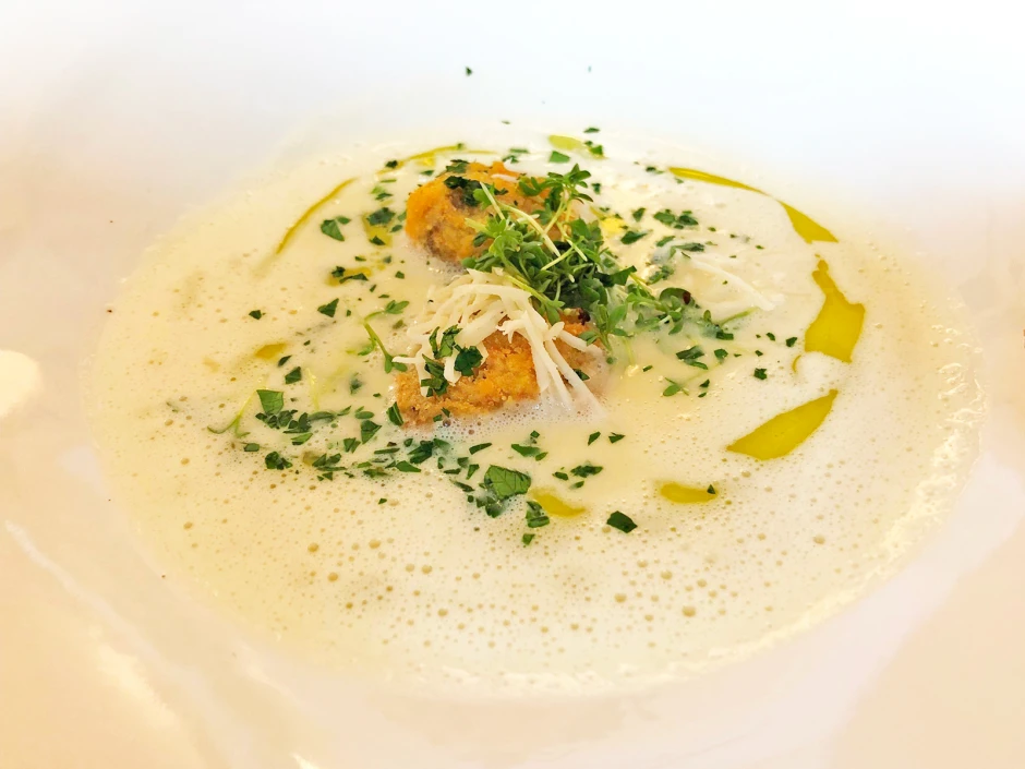 Apfelschaumsuppe