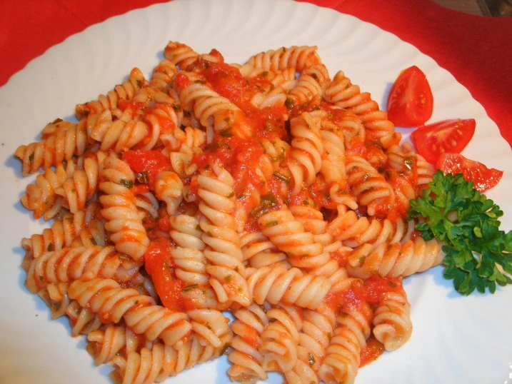 Spirelli mit Tomatensauce
