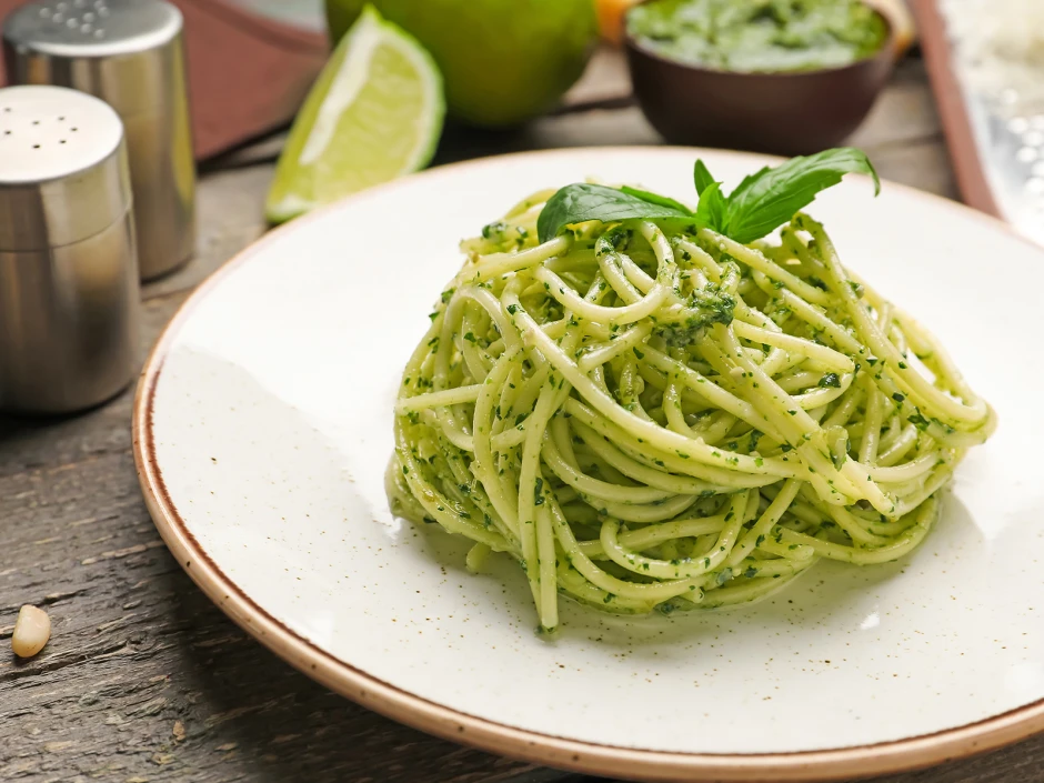Spaghetti al pesto