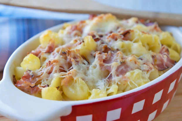 H&ouml;rnchenauflauf mit Selchfleisch