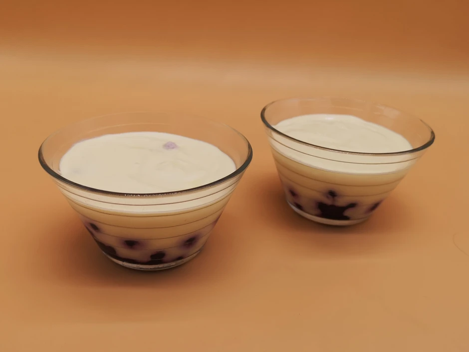 Heidelbeer-Cheesecake-Dessert