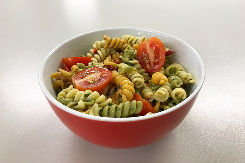 Nudelsalat Tricolore