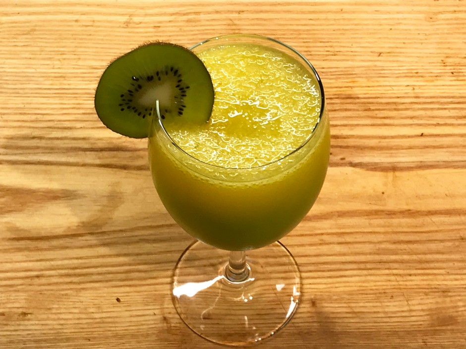 Orangen-Kiwi-Sprizz