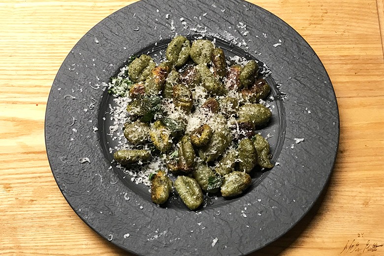Basilikum-Gnocchi mit Salbei-Butter