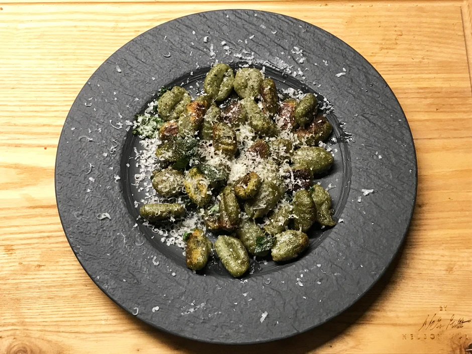 Basilikum-Gnocchi mit Salbei-Butter