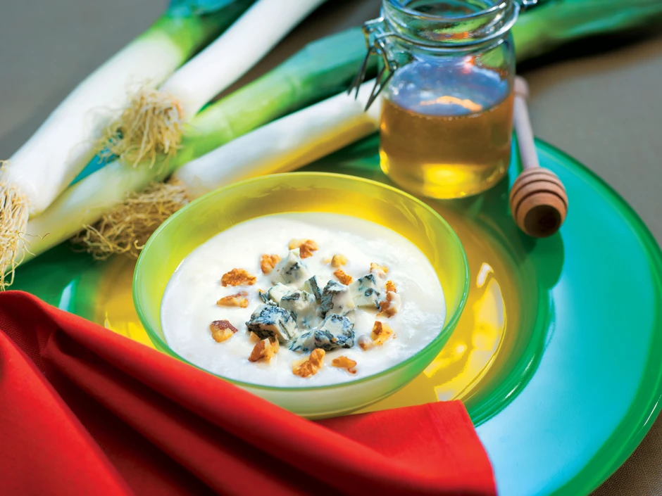 Suppe mit Lauch, Kartoffeln und Gorgonzola GU
