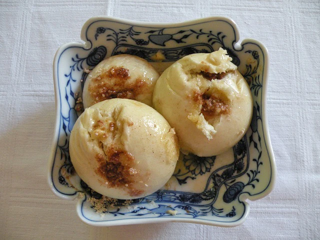Hefekl&ouml;&szlig;e
