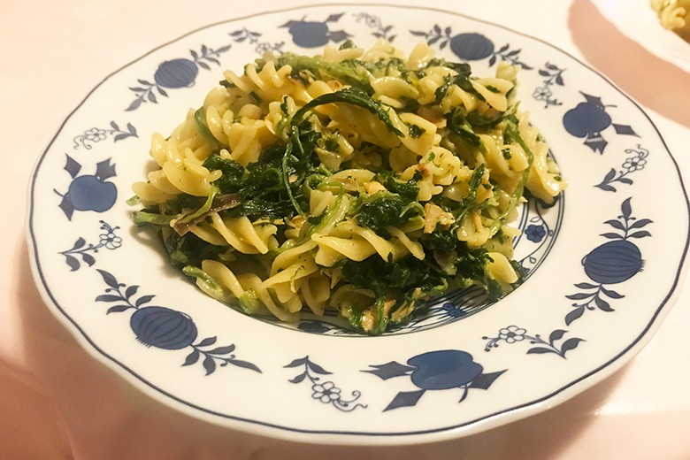 Spirelli mit Spinat und Lachs