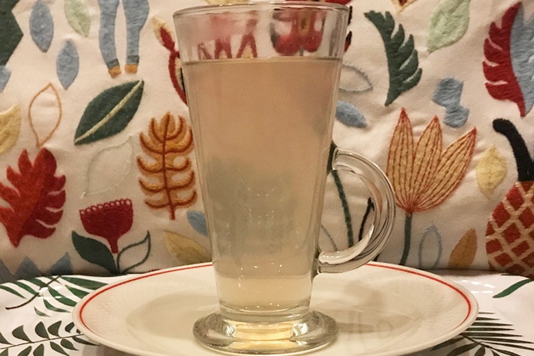 Apfel-Ingwer-Heißgetränk