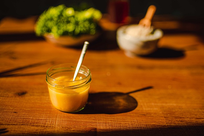 Fruchtige Zwetschkenkernöl-Vinaigrette