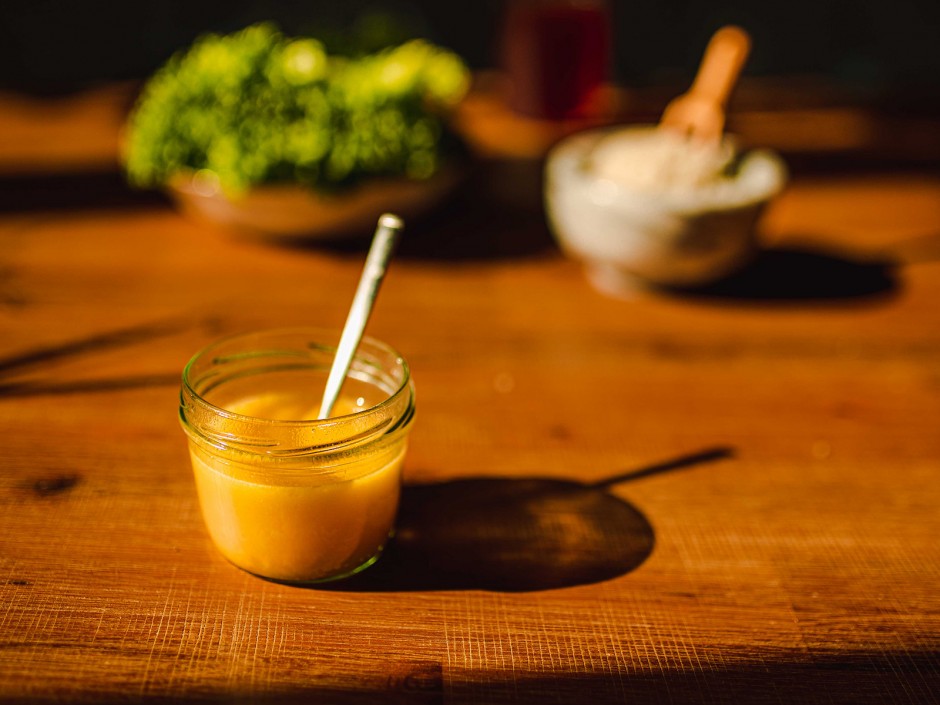 Fruchtige Zwetschkenkernöl-Vinaigrette