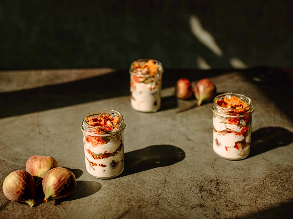 Cremiges Feigen-Schicht Dessert